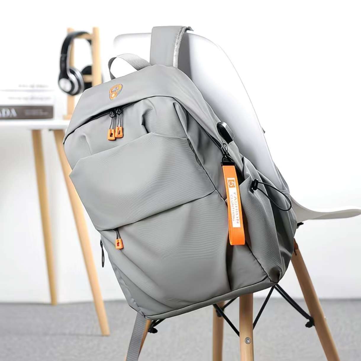 Fashion Water-Resistant PU 14-Inch Laptop Backpack - Image 5